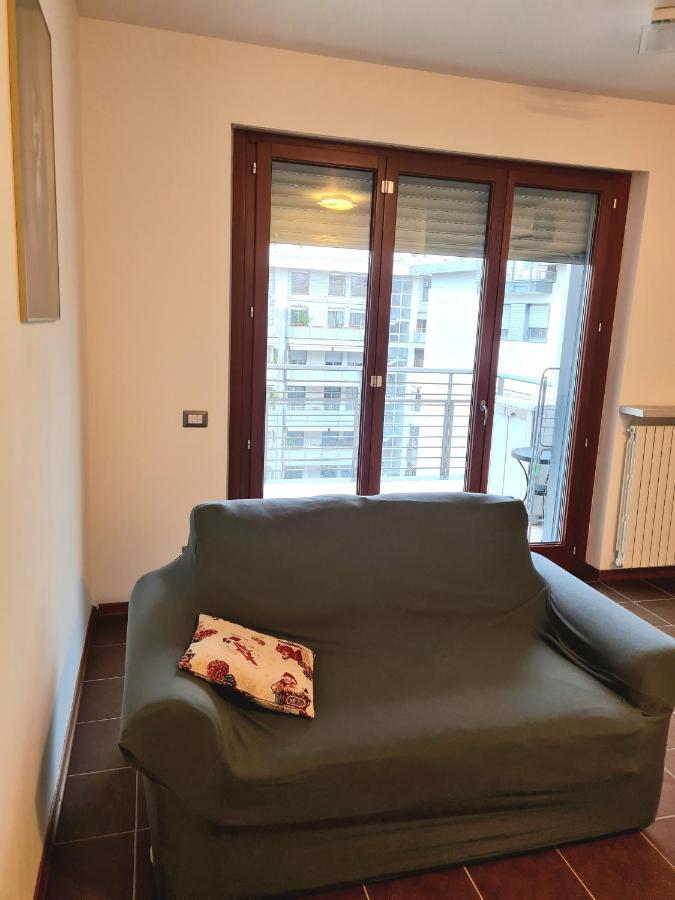 Milano Santa Giulia Business Apartment - Olimpiadi 26 Exterior photo