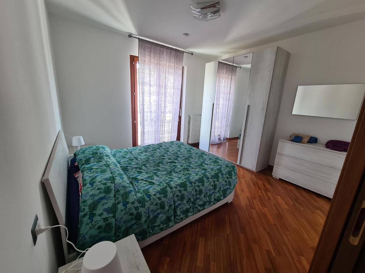 Milano Santa Giulia Business Apartment - Olimpiadi 26 Exterior photo
